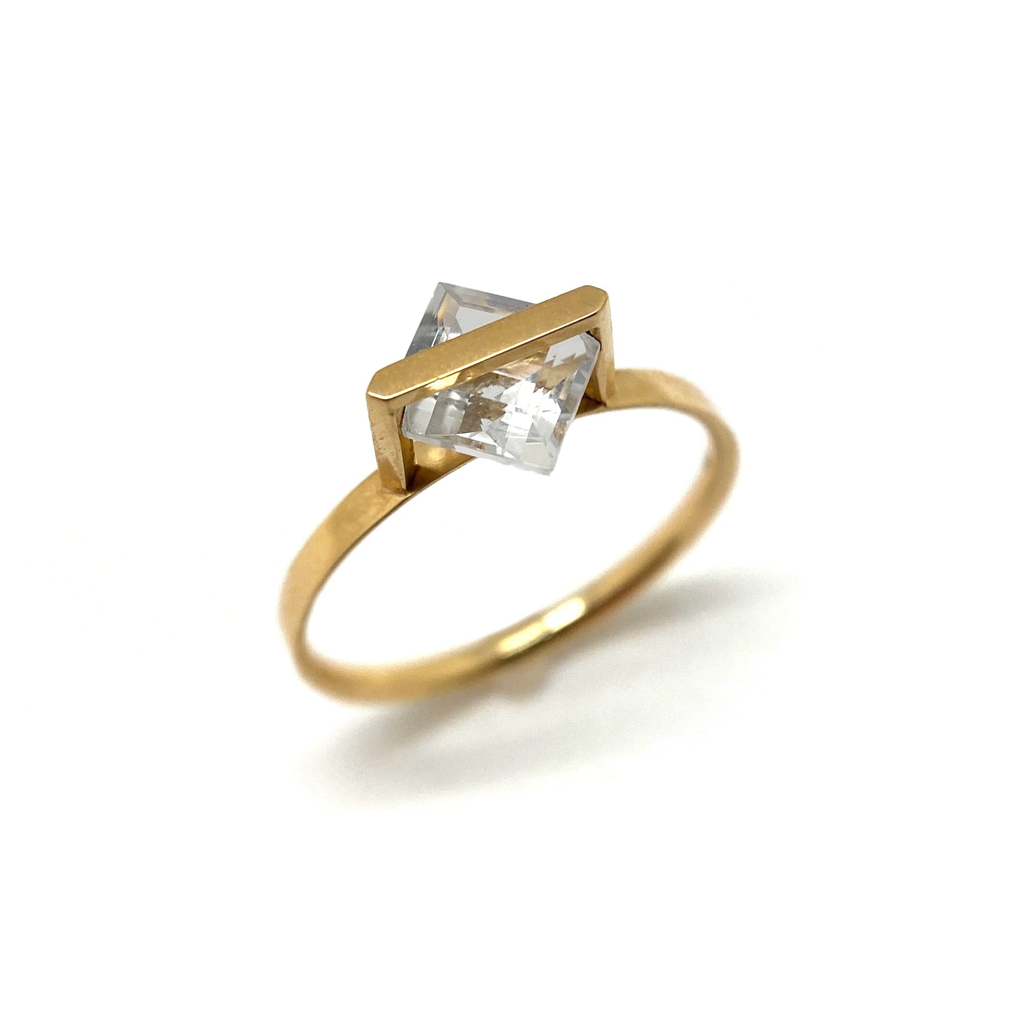 18k Gold Quartz Ring Rings Jo Nakamura Pistachios