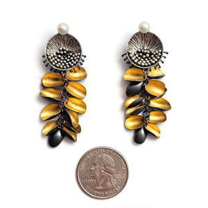 Gold Petal and Pearl Earrings-Earrings-So Young Park-Pistachios