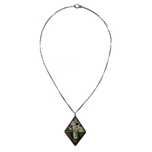 Kyanite Kite Necklace - Pistachios