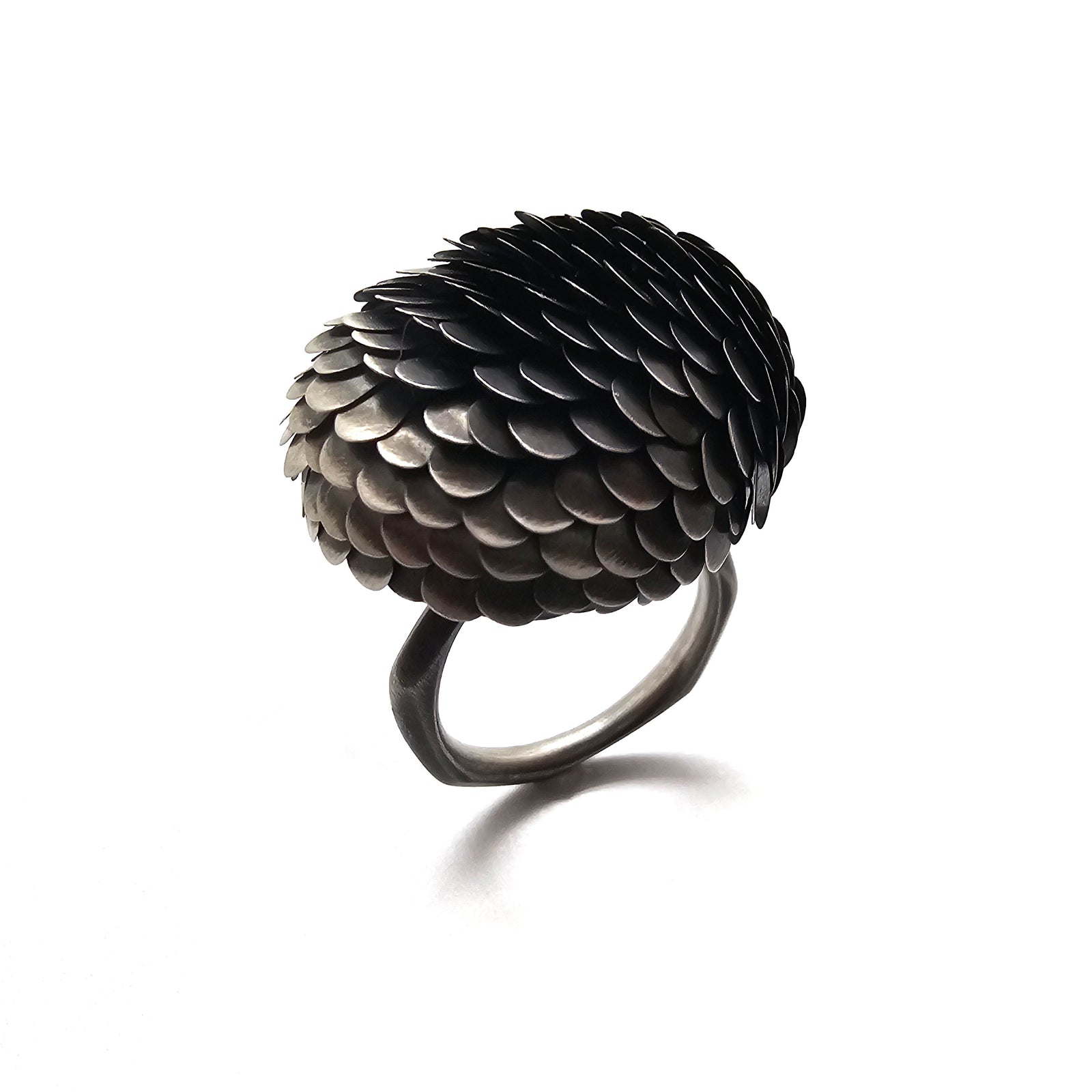 Amaru Ring-Rings-Emmeline Hastings-Pistachios