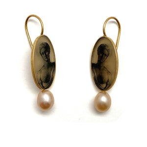 Aphrodite Pearl Earrings-Earrings-Anna Bankuti-Pistachios