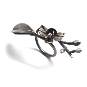 Black Flower Wrap Ring-Rings-Huiyu Chiu-Pistachios