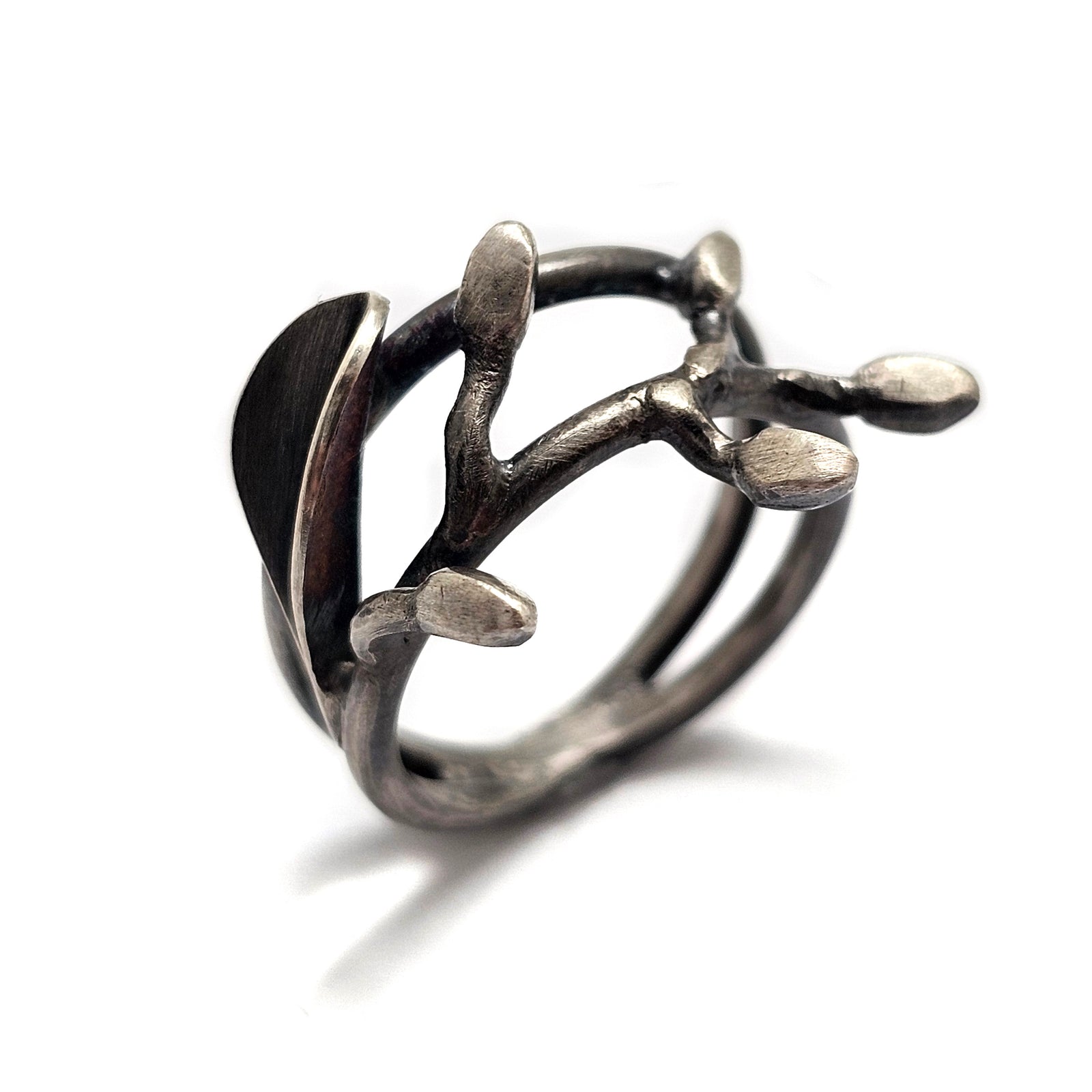 Black Leaf and Vine Ring-Rings-Huiyu Chiu-Pistachios
