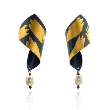 Black and Gold Pearl Twist Earrings