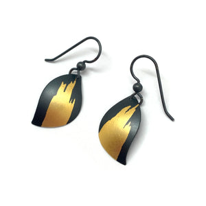 Black and Gold Petal Earring-Earrings-Judith Neugebauer-Pistachios