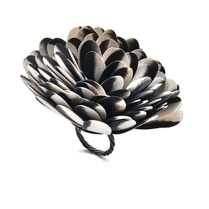 Blooming Ring-Rings-Hee Ang Kim-Pistachios