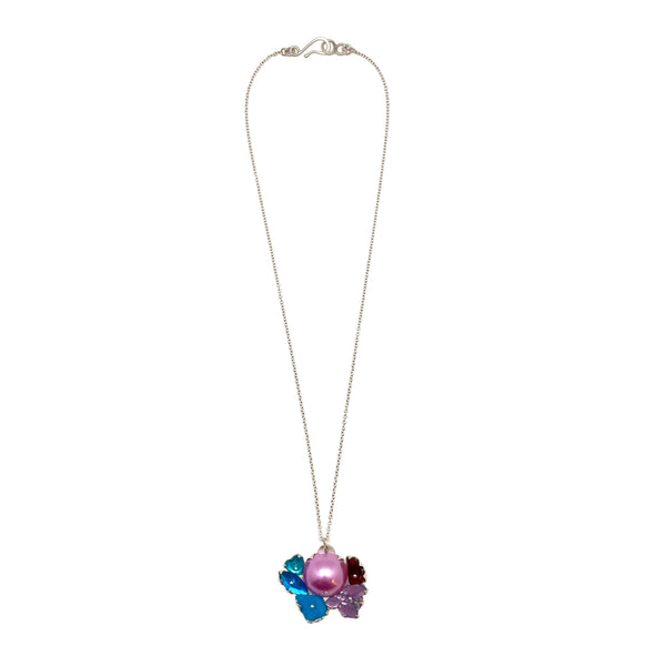 Butterfly-Pearl-Necklace-Nikki