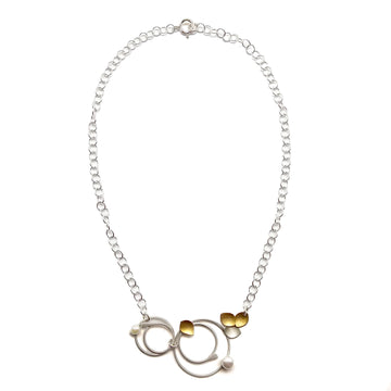 Circle Petal & Pearl Necklace