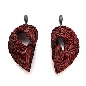 Comme Tolio with Oval Post - Red