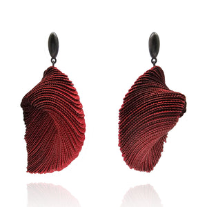 Comme Tolio with Oval Post - Red