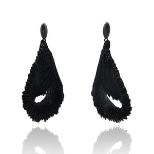 Comme Tolio with Oval Posts - Black-Earrings-Yong Joo Kim-Pistachios