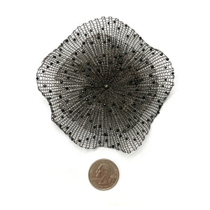 Crochet Flower Pin-Sowon Joo-Pistachios