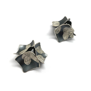 Etched Square Studs-Earrings-So Young Park-Pistachios