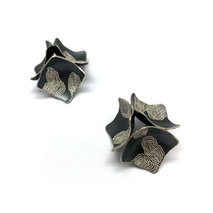 Etched Square Studs-Earrings-So Young Park-Pistachios