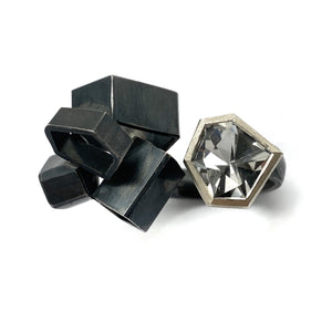 Geometric Crystal Ring-Rings-Sabine Müller-Pistachios
