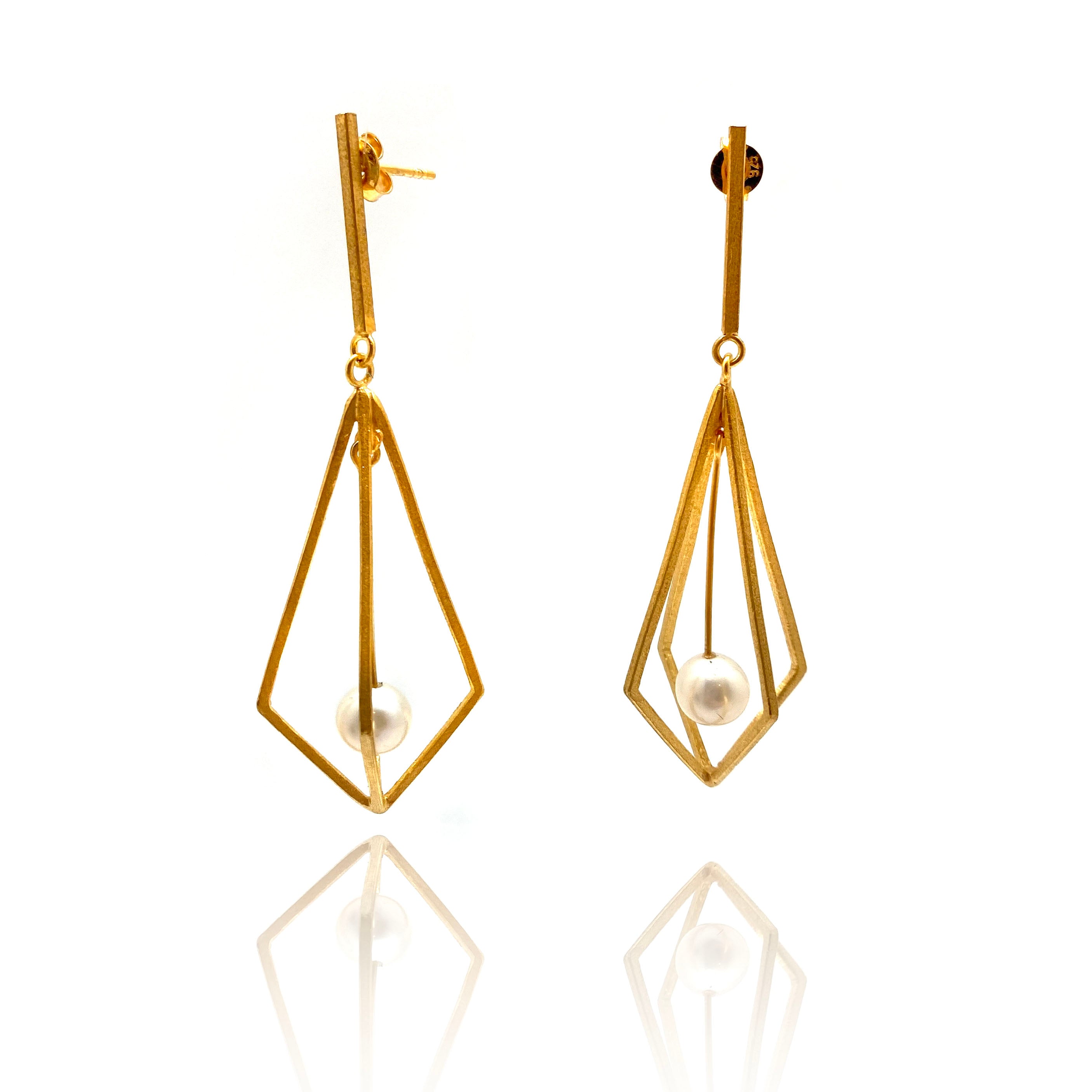 [Golden dew] 韓国☆18K Gold☆Pulsifia 1 Earrings Golden dew] 韓国☆18K Gold☆Pulsifia 1 Earrings
