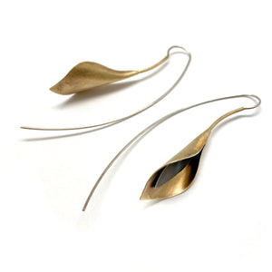 Gold and Black Wilting Lily Earrings-Earrings-Kacper Schiffers-Pistachios