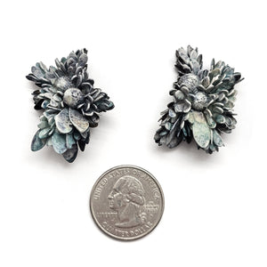 Green Flora Curiosa Studs-Earrings-Hanna Liljenberg-Pistachios