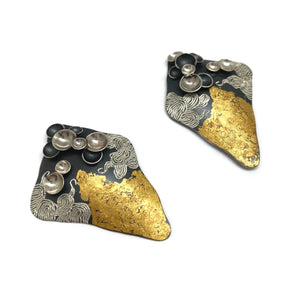 Pointed Swirling Earrings