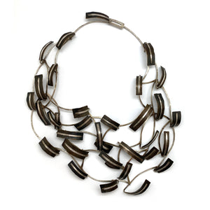 Curved Link Statement Necklace - Pistachios