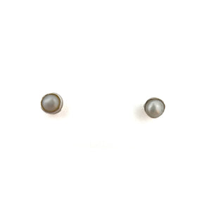 Mini Pearl Studs-Earrings-Susanne Kern-Pistachios