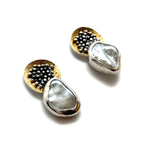 Mixed Textured Pearl Studs-Earrings-Eva Stone-Pistachios