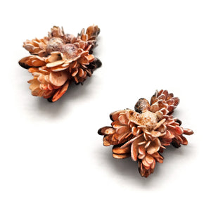 Orange Flora Curiosa Studs-Earrings-Hanna Liljenberg-Pistachios