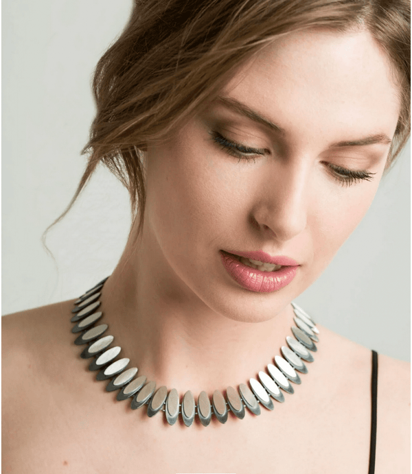 Oval Eclipse Necklace Necklaces Heather Guidero Pistachios