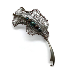 Oxidized Leaf Pin-Pins-Sowon Joo-Pistachios