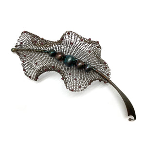 Oxidized Leaf Pin-Pins-Sowon Joo-Pistachios
