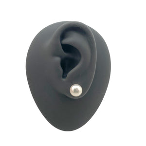 Pearl Studs-Earrings-Susanne Kern-Pistachios