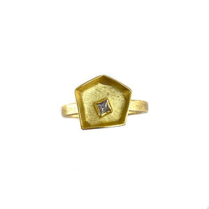 Pentagon 18k Gold Ring-Rings-Petra Class-Pistachios