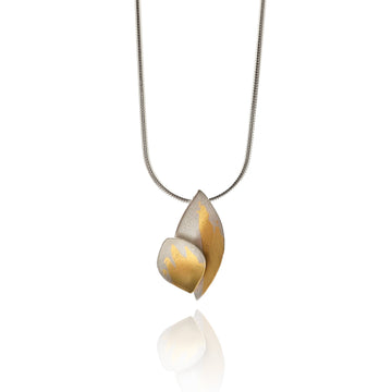 Petal Pendant Necklace