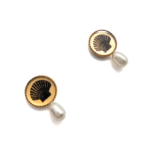 Shell Pearl Studs-Earrings-Anna Bankuti-Pistachios