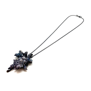 Small Blue Floral Necklace-Necklaces-Hanna Liljenberg-Pistachios