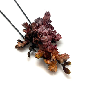 Small Pink Floral Necklace-Necklaces-Hanna Liljenberg-Pistachios