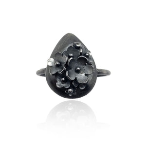 Teardrop Cluster Ring-Rings-Liz Clark-Pistachios