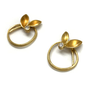 Twirling Leaf Stud Earrings-Earrings-Liaung-Chung Yen-Pistachios