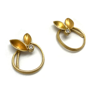 Twirling Leaf Stud Earrings-Earrings-Liaung-Chung Yen-Pistachios