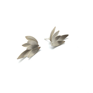 Concave Wing Earrings - Silver-Earrings-Oliwia Kuczynska-Pistachios