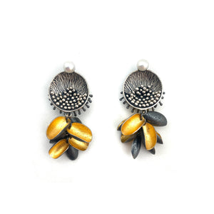 Gold Petal and Pearl Earrings-Earrings-So Young Park-Pistachios