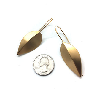 Golden Leaf Earrings-Earrings-Kacper Schiffers-Pistachios