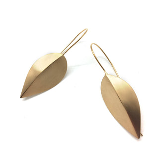 Golden Leaf Earrings-Earrings-Kacper Schiffers-Pistachios