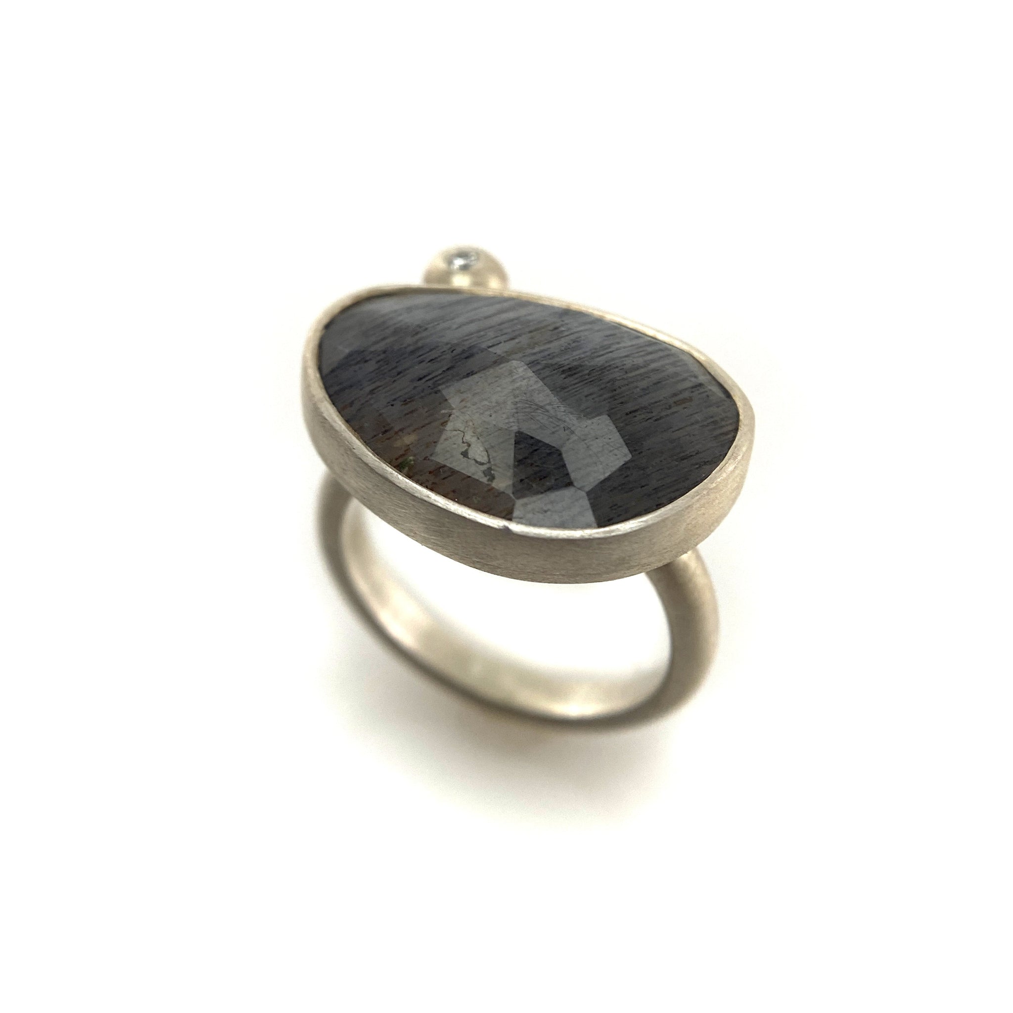 Gothic Black Moonstone Ring with Patterned Band and Base | Soul Light  Vibration
