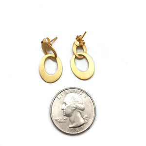 Mini Link Earrings - Gold-Earrings-Manuela Carl-Pistachios