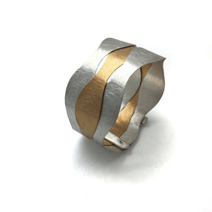 Overlapping Wave Bracelet - Silver/Gold-Bracelets-Kacper Schiffers-Pistachios