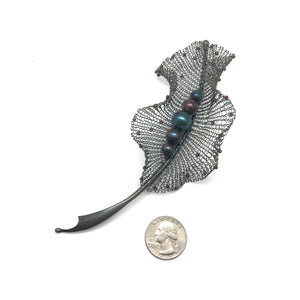 Oxidized Leaf Pin-Pins-Sowon Joo-Pistachios