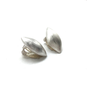 Silver Pod Clip Earrings-Earrings-Franziska Rappold-Pistachios