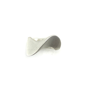 Silver Wave Ring-Rings-Halil Sartikan-Pistachios