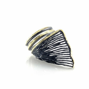 Single Wing Span Ring-Rings-Apostolos-Pistachios